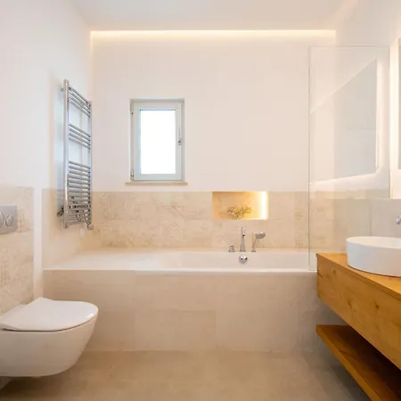 Casa Da Lua - Luxury 4-bedroom With Pool Карвоейру